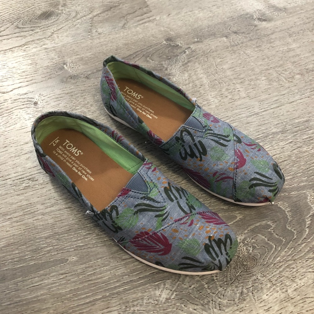 Toms Printed Loafers Size 7